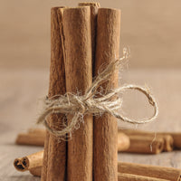 100% ren, naturlig eterisk olja av kanelbark